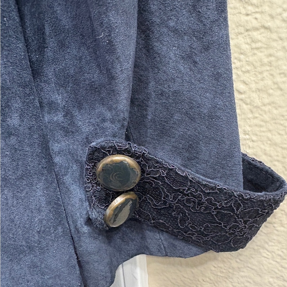 Terry Lewis Coat Navy Leather
Suede Buttons Lace Trim
Pockets Lined Size M - Picture 10 of 11